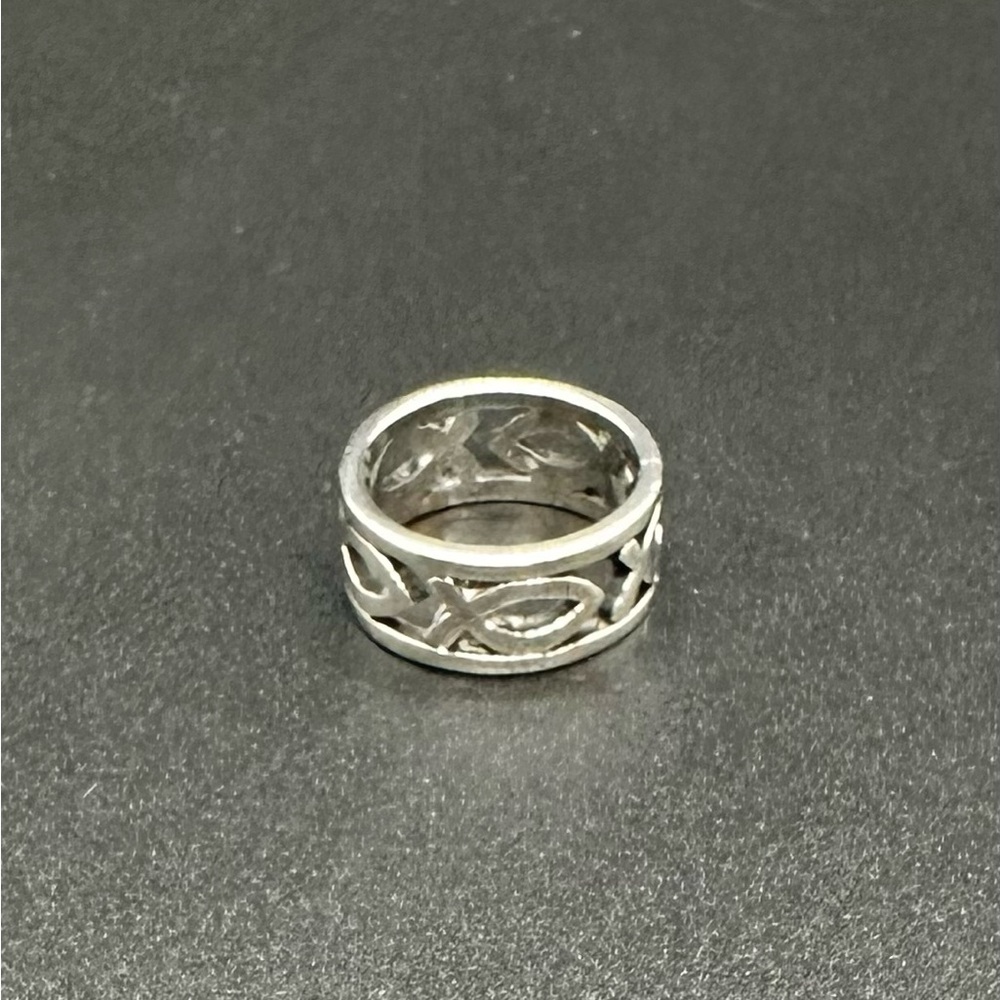 Retired James Avery unisex ichthus fish ring size 5.25